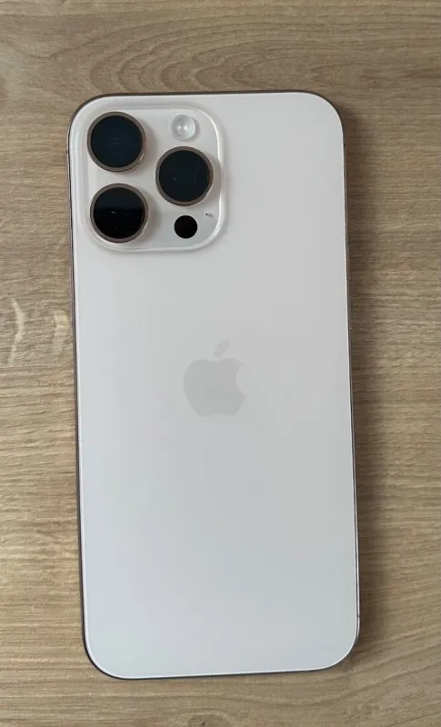 Apple iPhone 16 Pro Max 256 GB pouštní titan