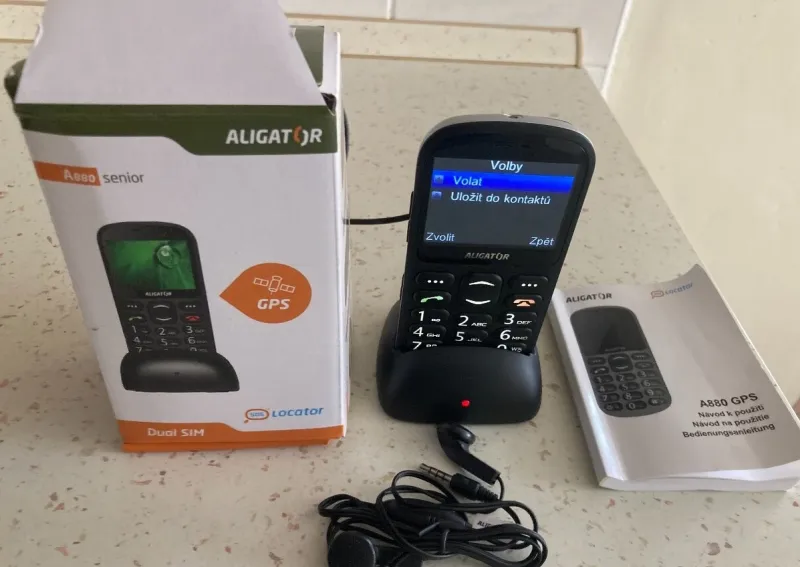 Mobil Aligator A880 pro seniory